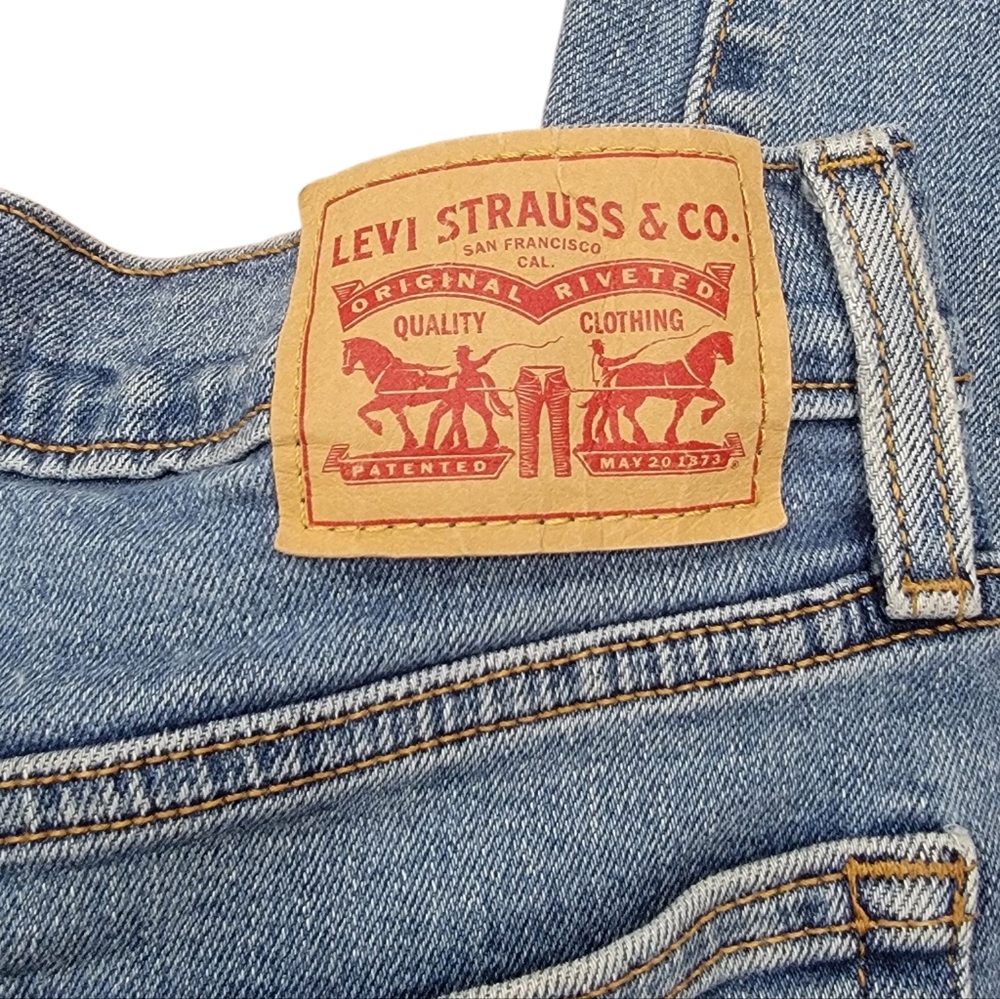 Levi’s Women’s Wedgie Straight Leg High Rise Blue Denim Button Fly Retro… - Picture 10 of 15